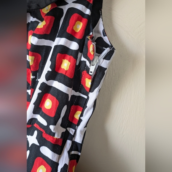 HEARTS AND ROSES Rockabilly Swing Dress, Vintage Pin-Up Vibes, "Hot Coals", XL - Picture 6 of 10